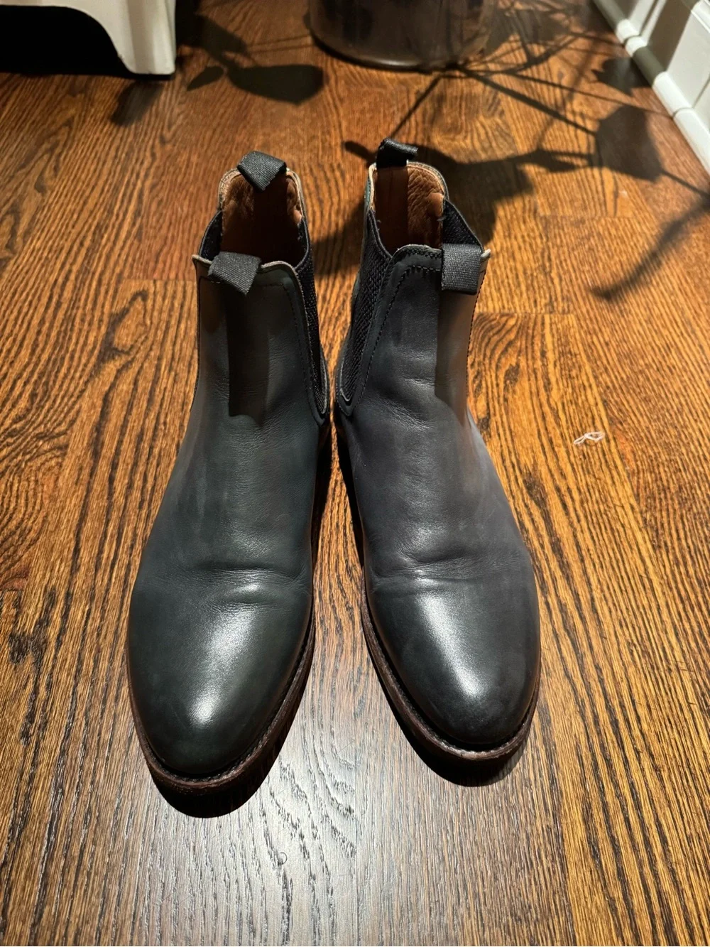 Frye Black Leather Chukka Chelsea Boots